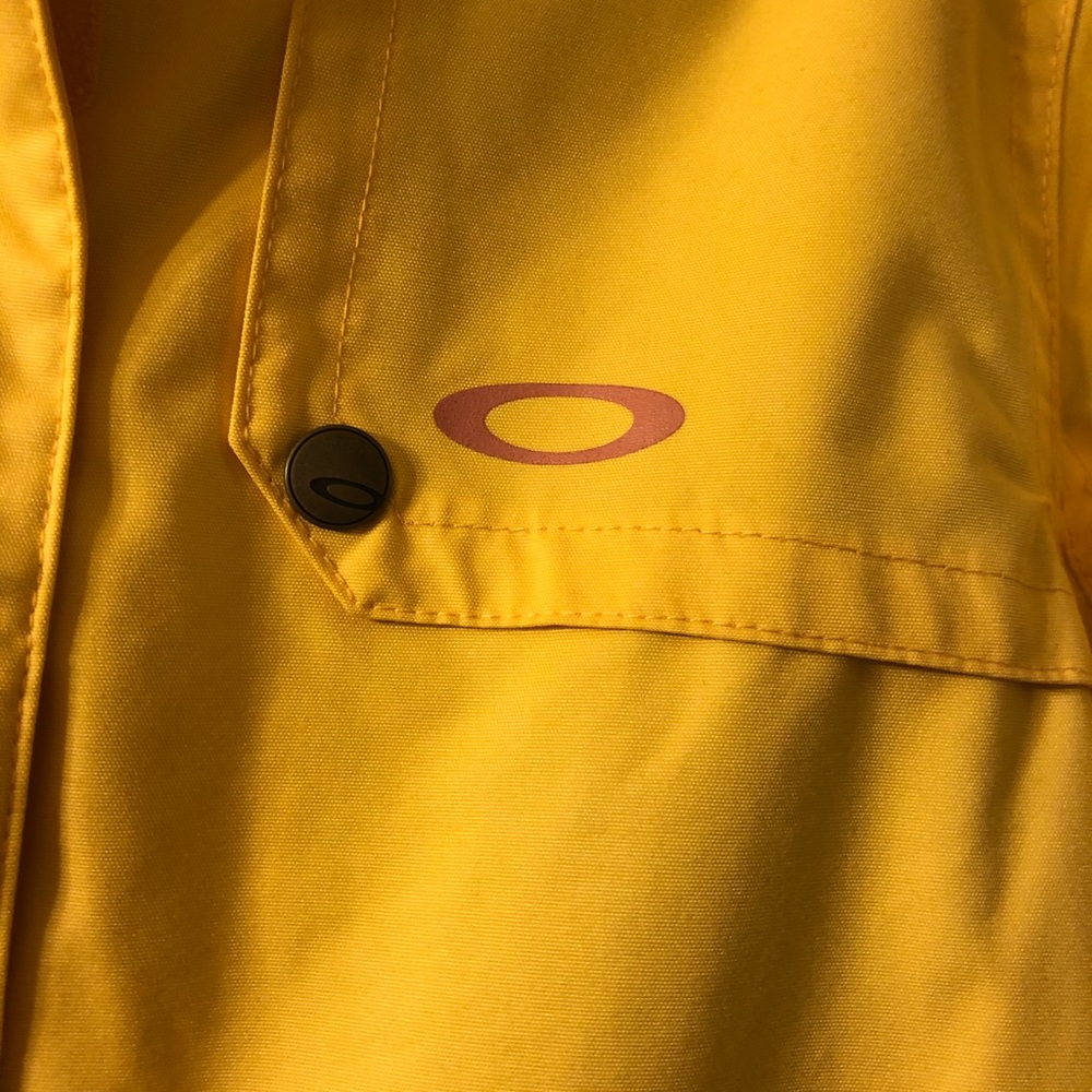 Oakley Ski/Snowboard Jacket - Picture 3 of 5